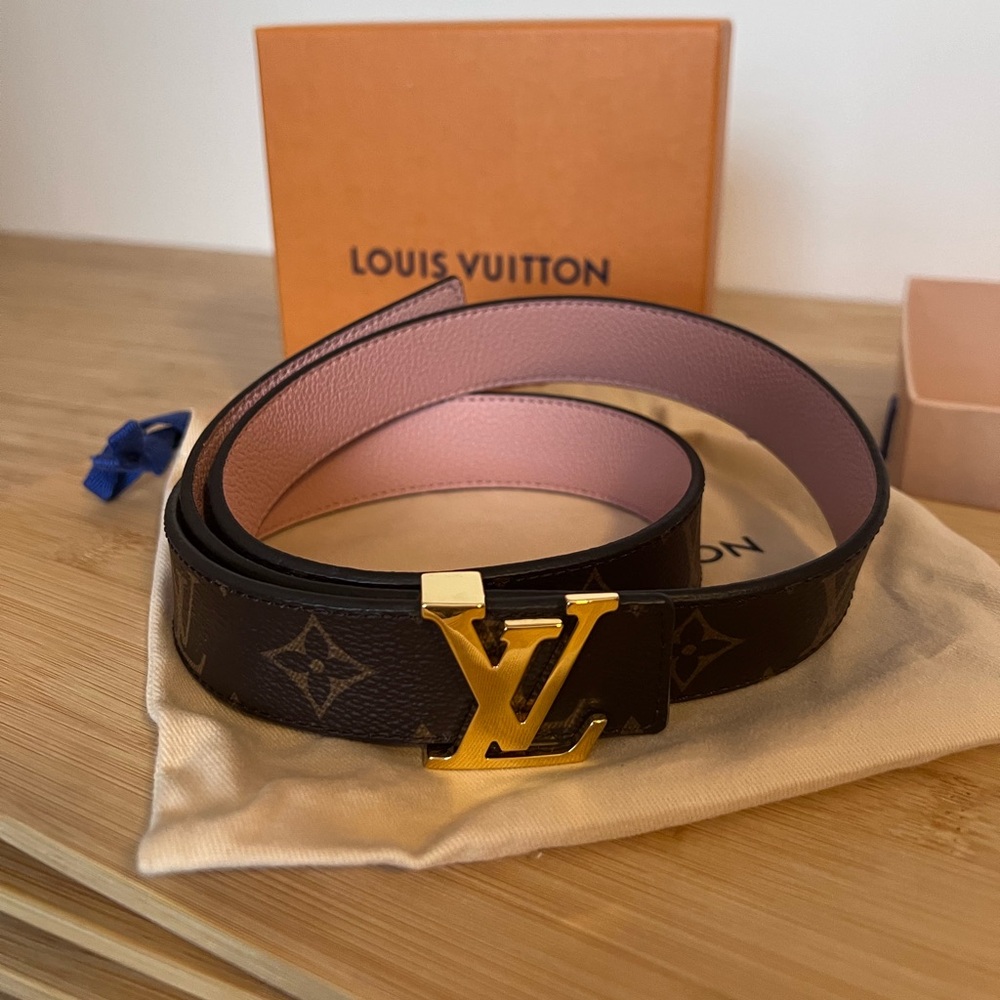 LV 2020 Monogram Reversible Belt w/receipt